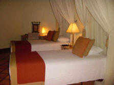Kuda Huraa Beach Villa, Отель Four Seasons Resort Делюкс+, Мальдивы